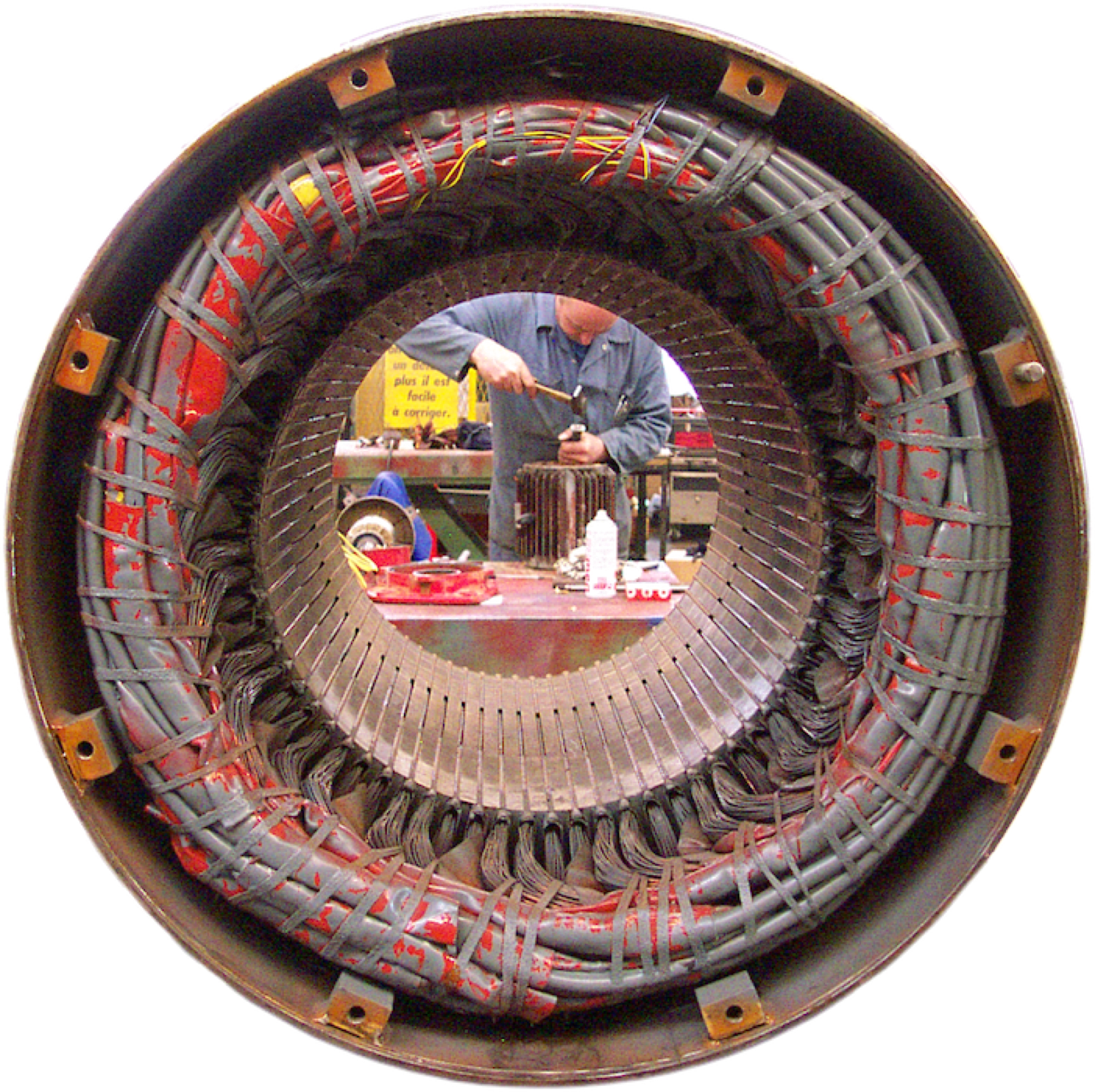 célébration du travail manuel et de la technique